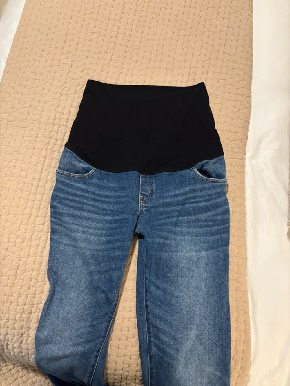 HATCH Maternity Jeans - The Over The Bump Straight Maternity Jeans size 28